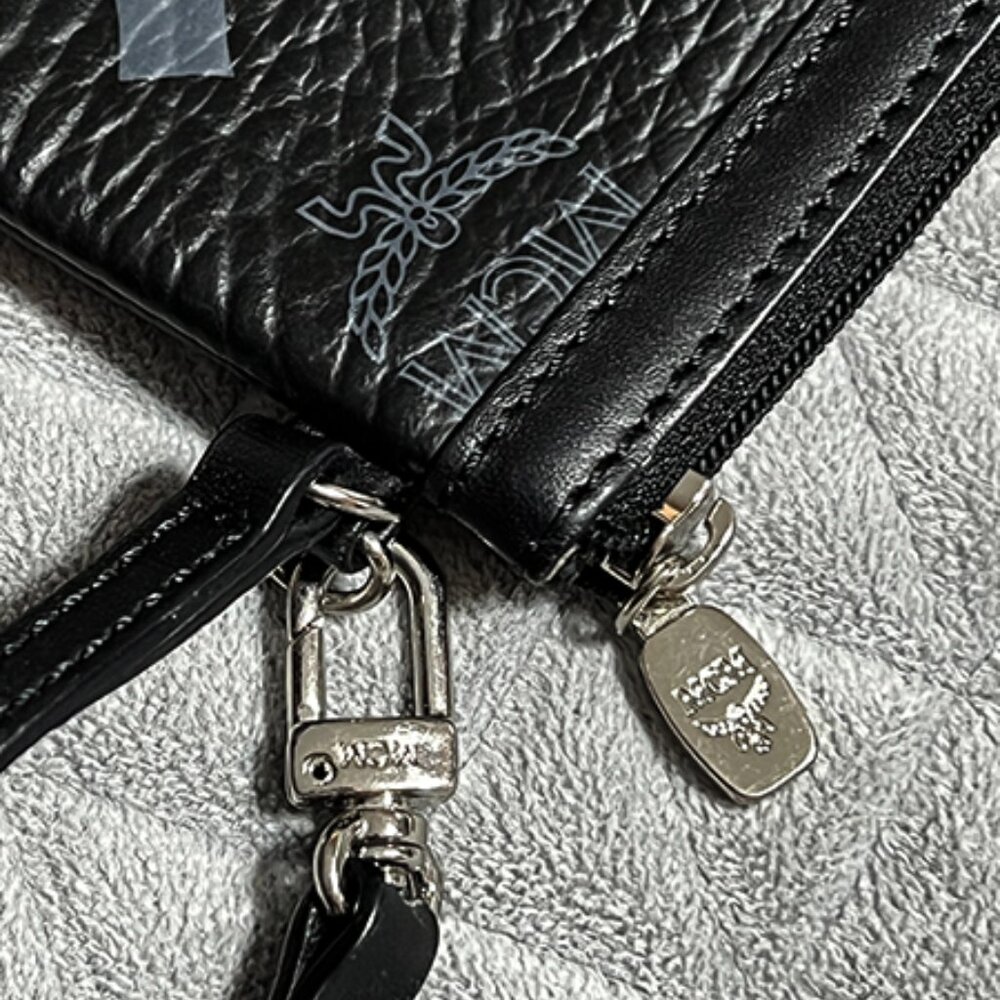 MCM-VISETOS Black Leather Pouch/ Wristlet NWOT - Picture 5 of 9